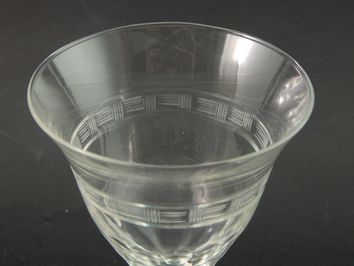 ANTICO ELEGANTE RARO ART DECO SERVIZIO 27 CALICI CRISTALLO INCISO