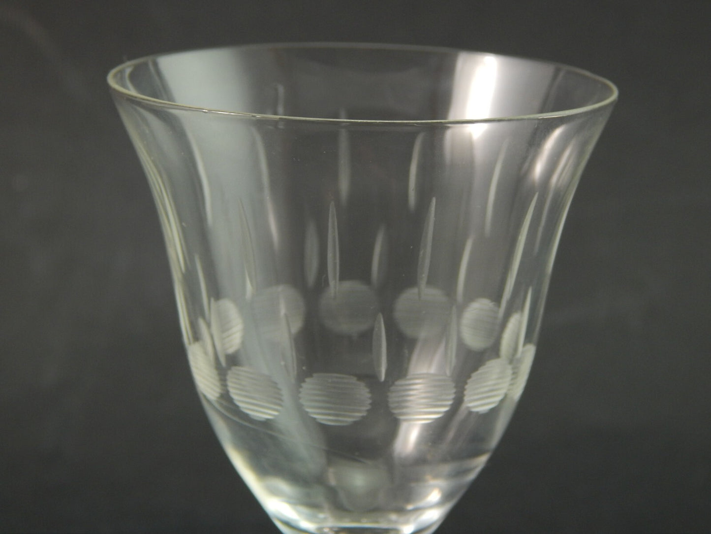 ANTICO ELEGANTE RARO ART DECO SERVIZIO 8 CALICI DESSERT CRISTALLO MOLATO INCISO