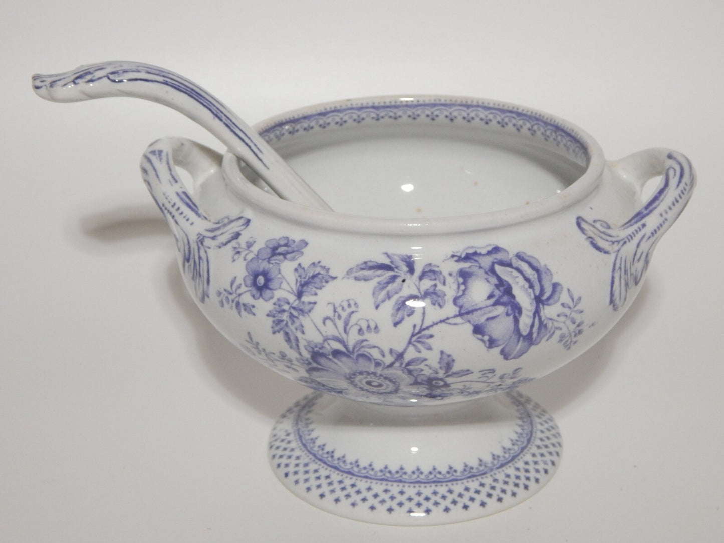 ANTICA RARA ZUPPIERA EGOISTE CERAMICA INGLESE PRIMAVESI 1860 ERMINE BORDER VIOLA