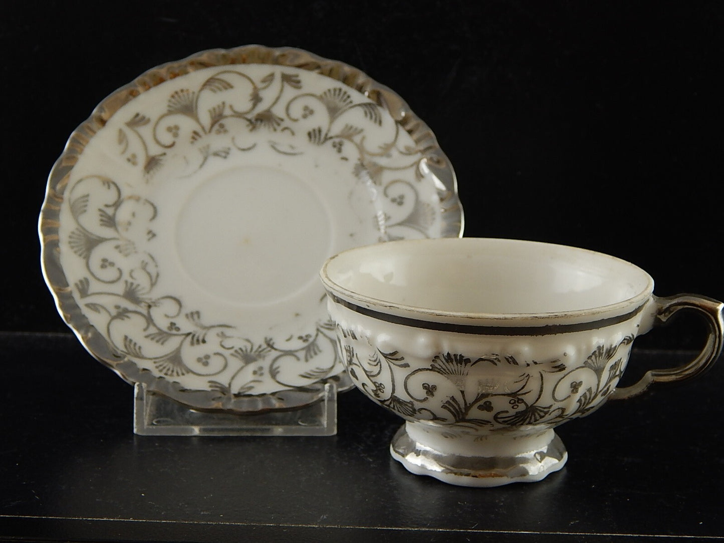 ANTICA TAZZINA CAFFÈ PORCELLANA ROCAILLE DECORO CON ARGENTO CROWN BAVARJA