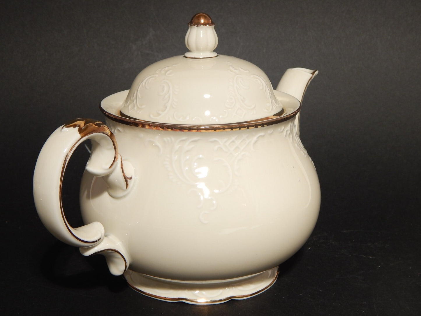 PREZIOSA TEIERA IN PORCELLANA ZEH SCHERZER BAVARIA STILE ROCAILLE