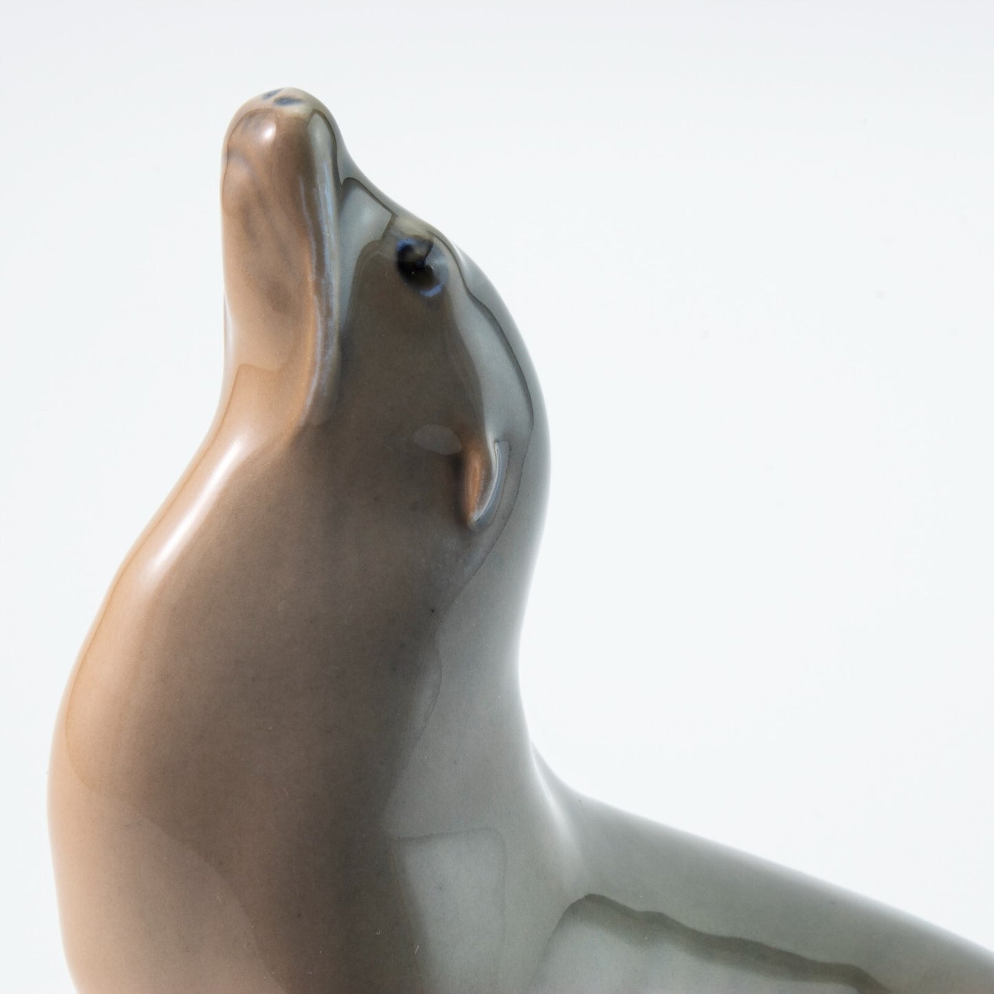 STATUINA PORCELLANA ROYAL COPENHAGEN "Leone Marino" COD 1441 CM 12x11x9