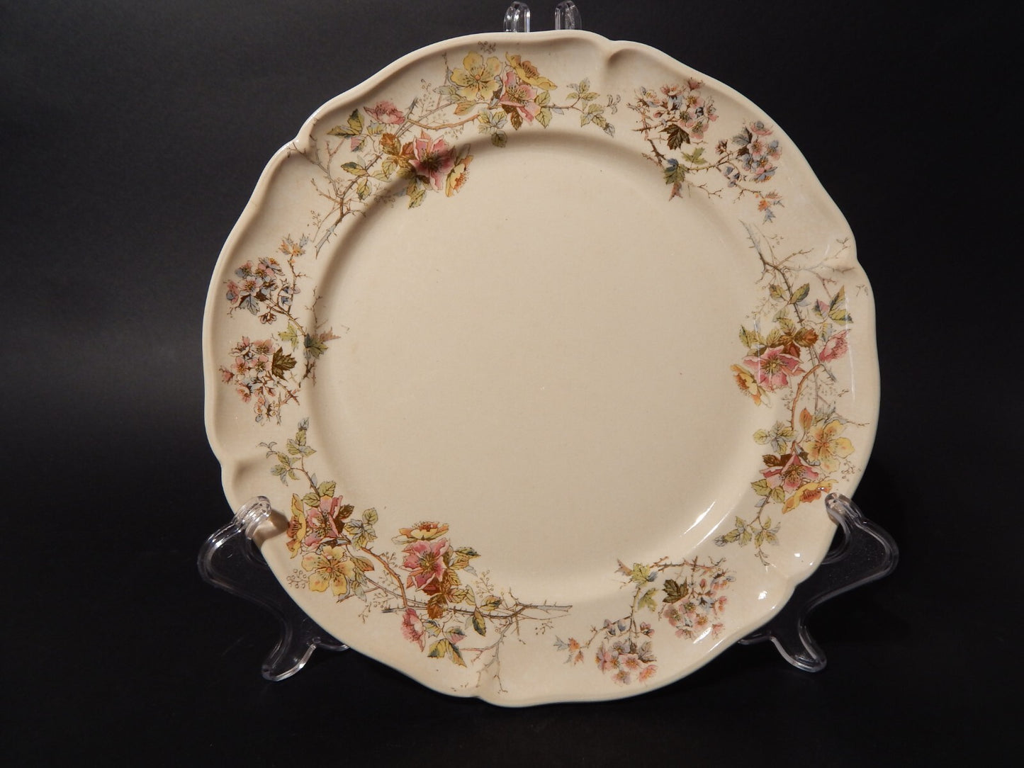 ANTICO RARO PIATTO CERAMICA VILLEROY&BOCH METTLACH DI FINE 1800 CM. 24,5