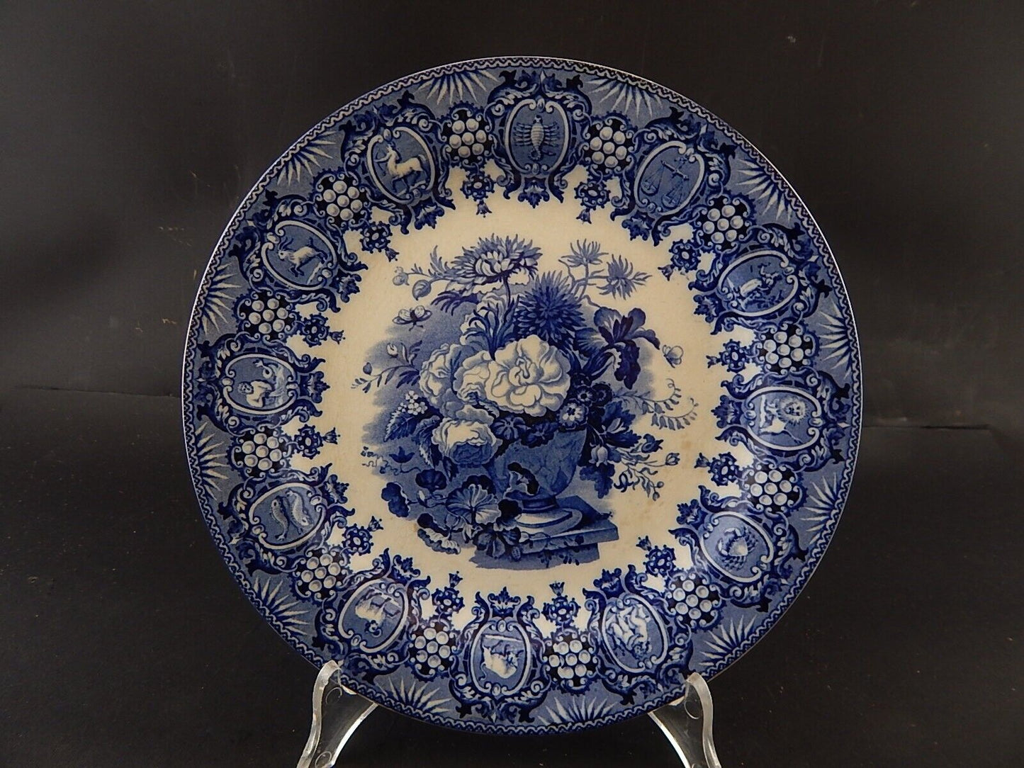 ANTICO RARO PIATTO PORCELLANA WEDGWOOD SEGNI ZODIACALI META' '800 BIANCO BLU