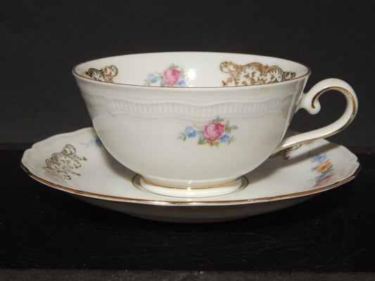 ANTICA TAZZA TE' PORCELLANA BIANCA FIORI E ARABESCHI ORO BAVARIA SELTMANN RENATE