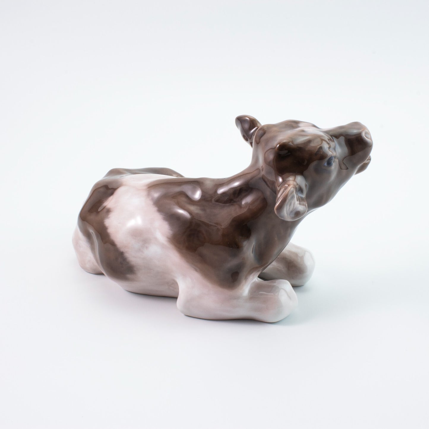 STATUINA PORCELLANA ROYAL COPENHAGEN "Vitello Sdraiato" COD 1072 CM 10x17x11