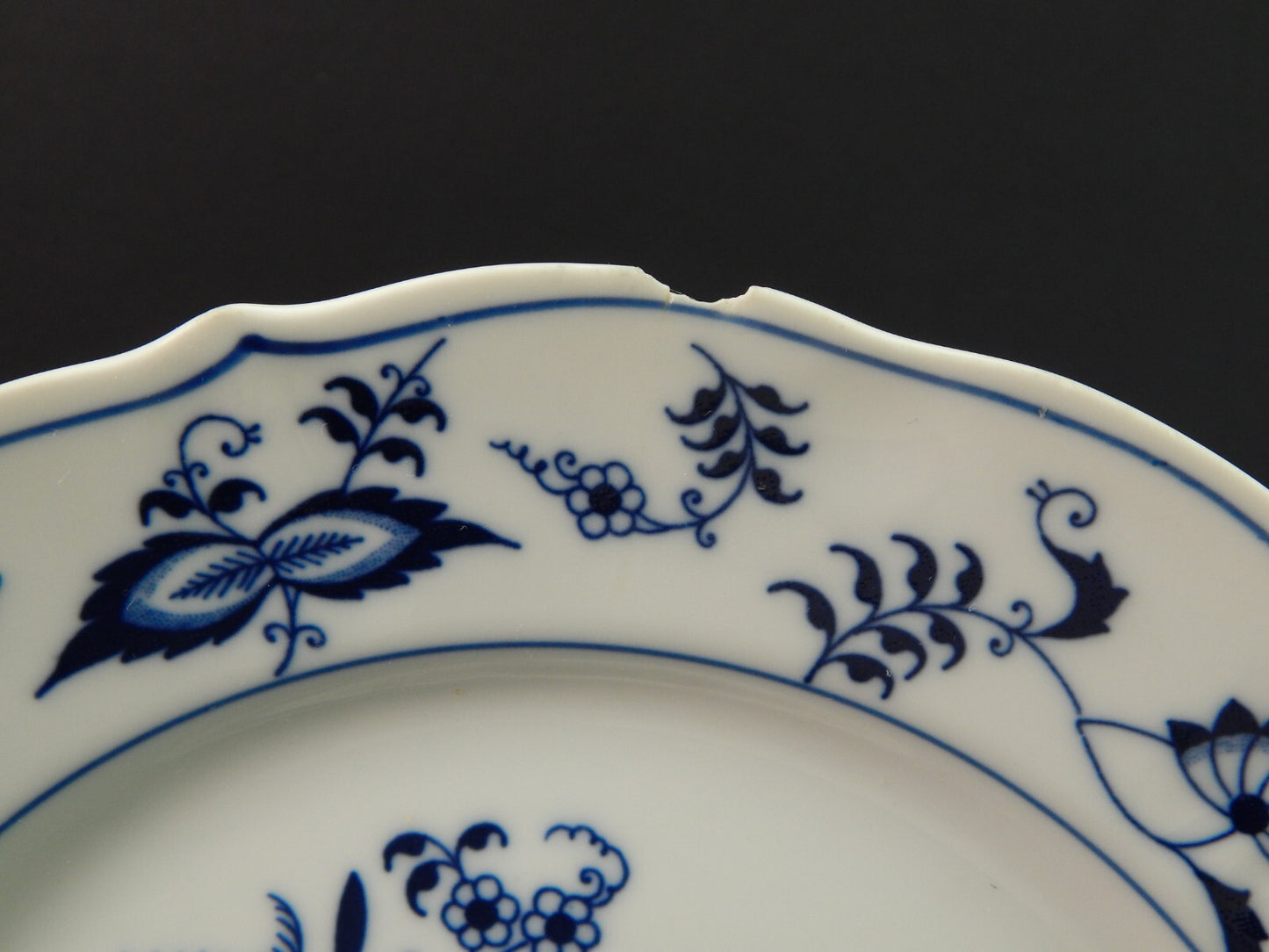 VINTAGE BLUE DANUBE LOTTO 3 PIATTI PORCELLANA TEDESCA BIANCA BLU CON DIFETTI