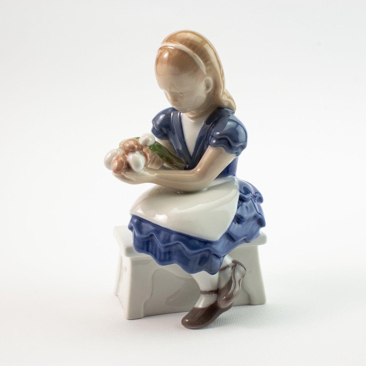 STATUINA PORCELLANA ROYAL COPENHAGEN BING&GRONDAHL "I Fiori di Ida" 2298 15x9x9