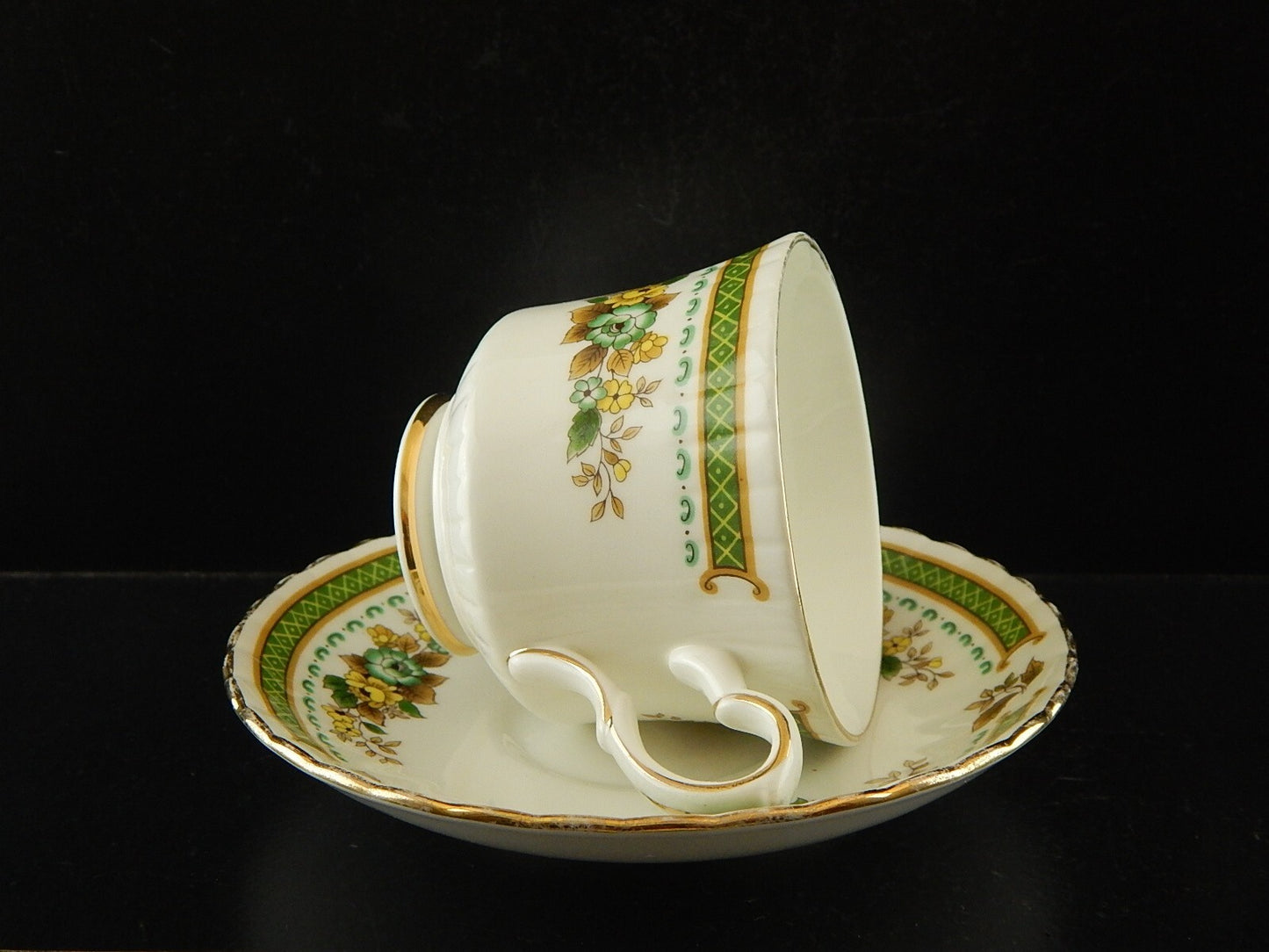 PREZIOSA PORCELLANA INGLESE ROYAL STAFFORD TAZZA TE' VINTAGE BONE CHINA