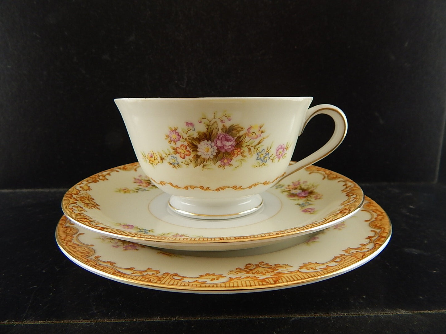 VINTAGE PREZIOSO TRIO PORCELLANA TAZZA TÈ SVOTO CHINA JAPAN