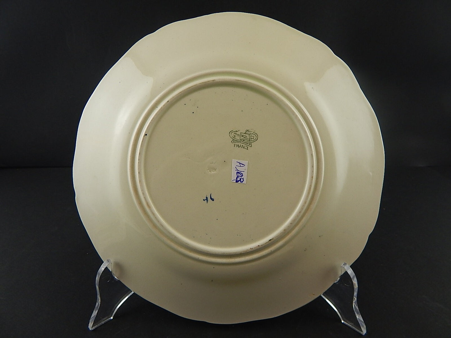 ANTICO DEL 1923 PIATTO CERAMICA ALLA CORNUCOPIA MANIFATTURA GIEN STILE ROUEN #