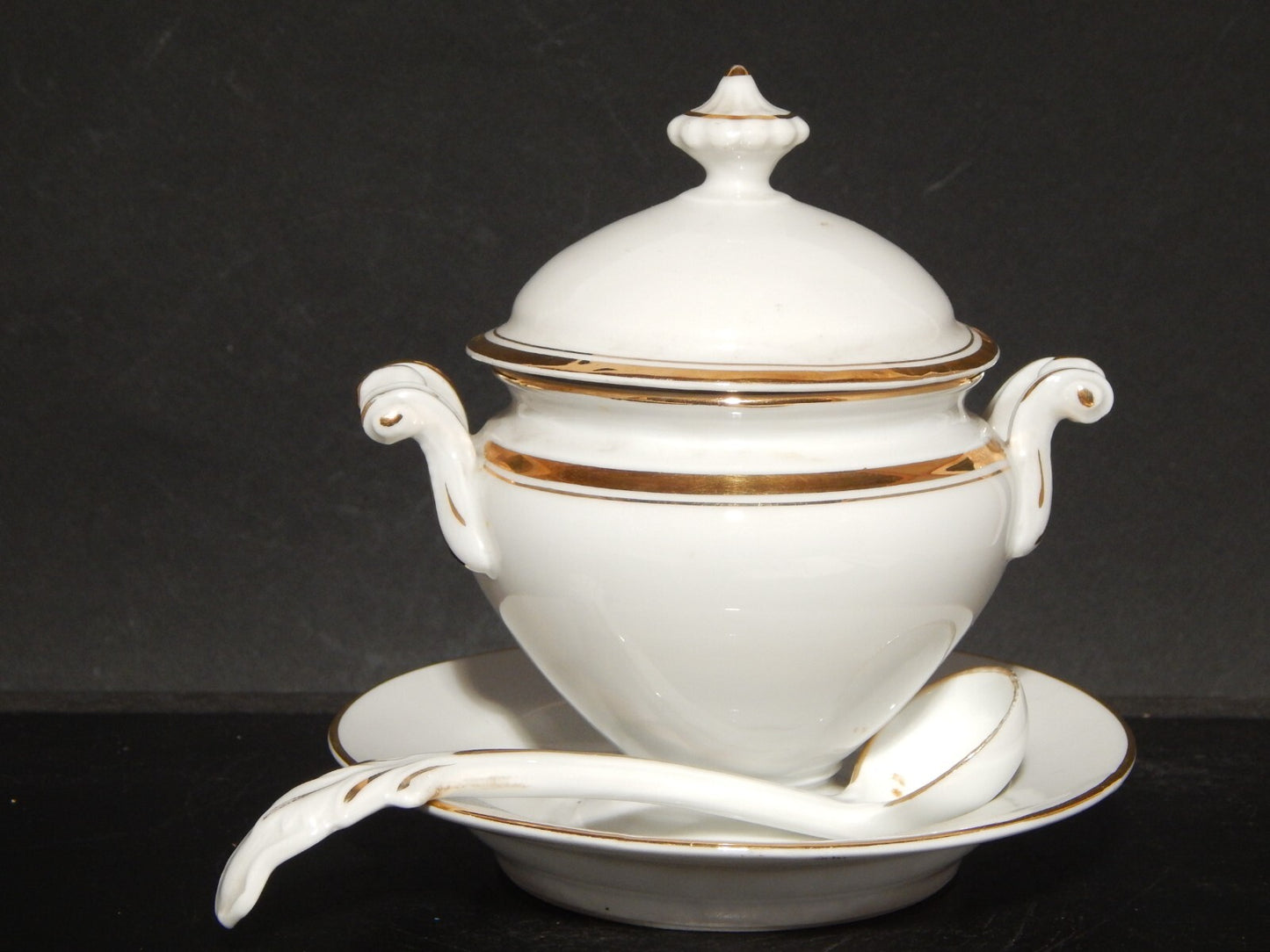 ANTICA RARA PORCELLANA SALSIERA ZUPPIERA EGOISTE IMPERO CARL TIELSCH ALTWASSER