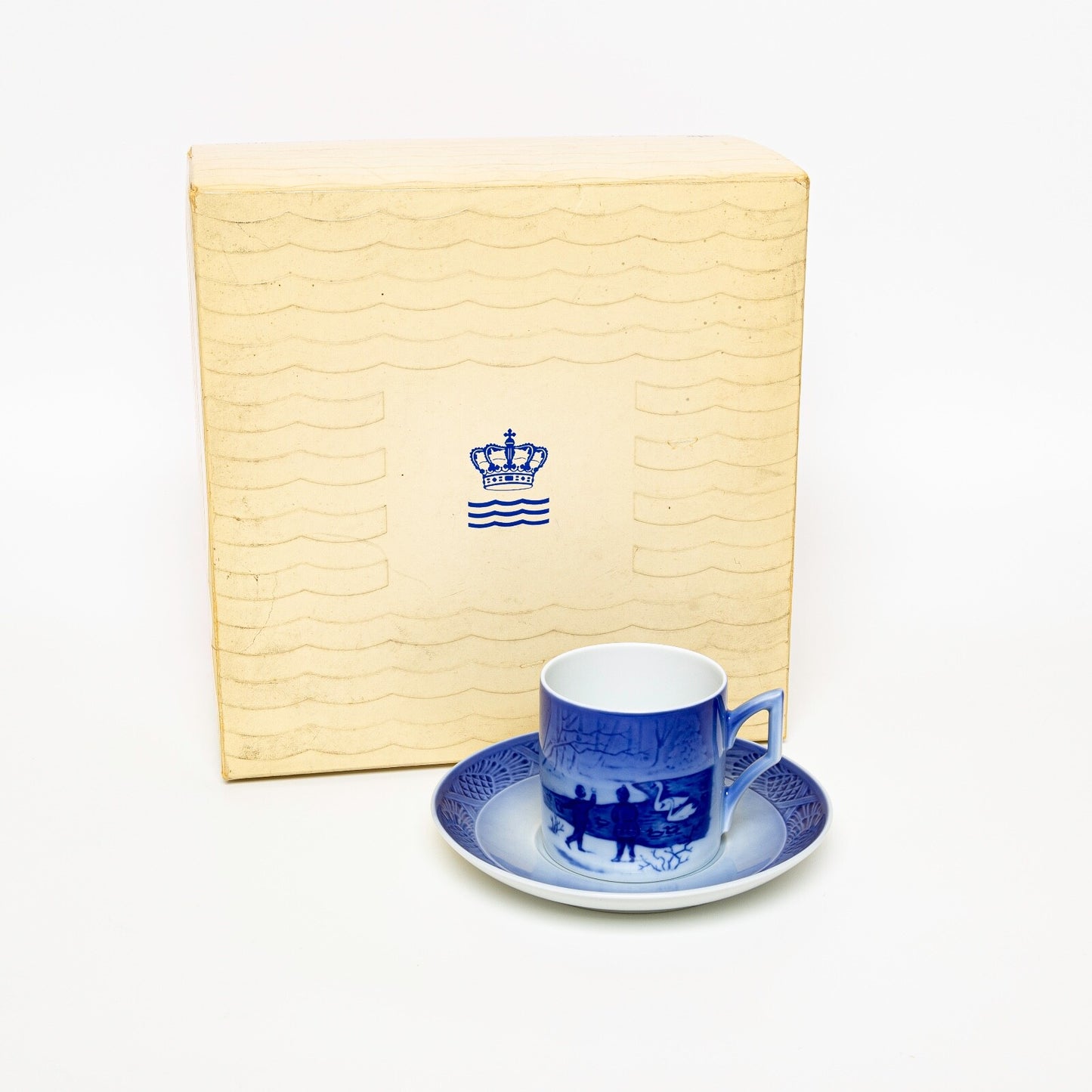 ROYAL COPENHAGEN PORCELLANA TAZZA DI NATALE 1987 CON SCATOLA ORIGINALE CM 7