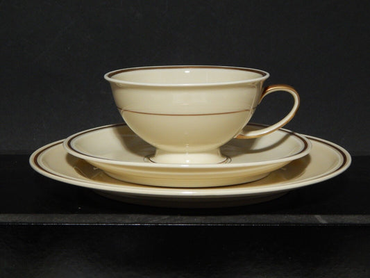 PREZIOSO TRIO CON TAZZA DA TE' PORCELLANA ROSENTHAL WINIFRED COLOR CREMA ORO