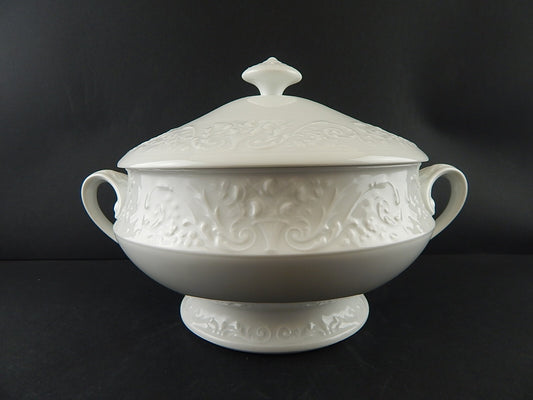 ZUPPIERA CENTROTAVOLA LIMOGES RAYNAUD PORCELLANA BIANCA MODELLO WASHINGTON