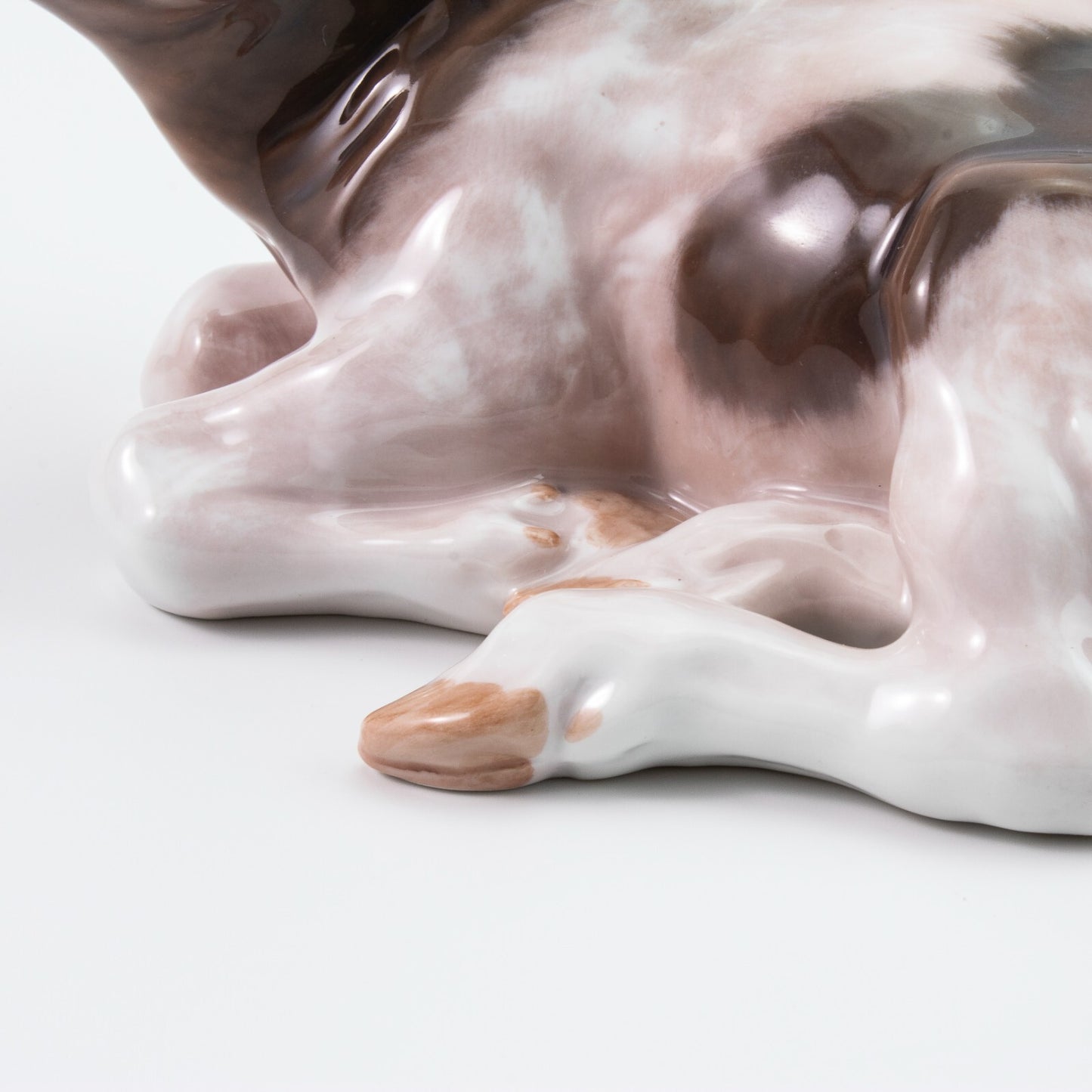 STATUINA PORCELLANA ROYAL COPENHAGEN "Vitello Sdraiato" COD 1072 CM 10x17x11