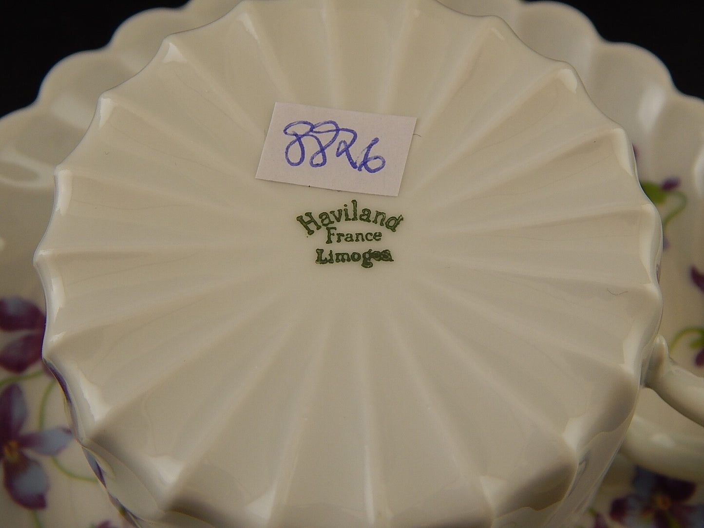 VINTAGE 1960 ELEGANTE TAZZA DA TE' LIMOGES HAVILAND PORCELLANA BIANCA VIOLETTE