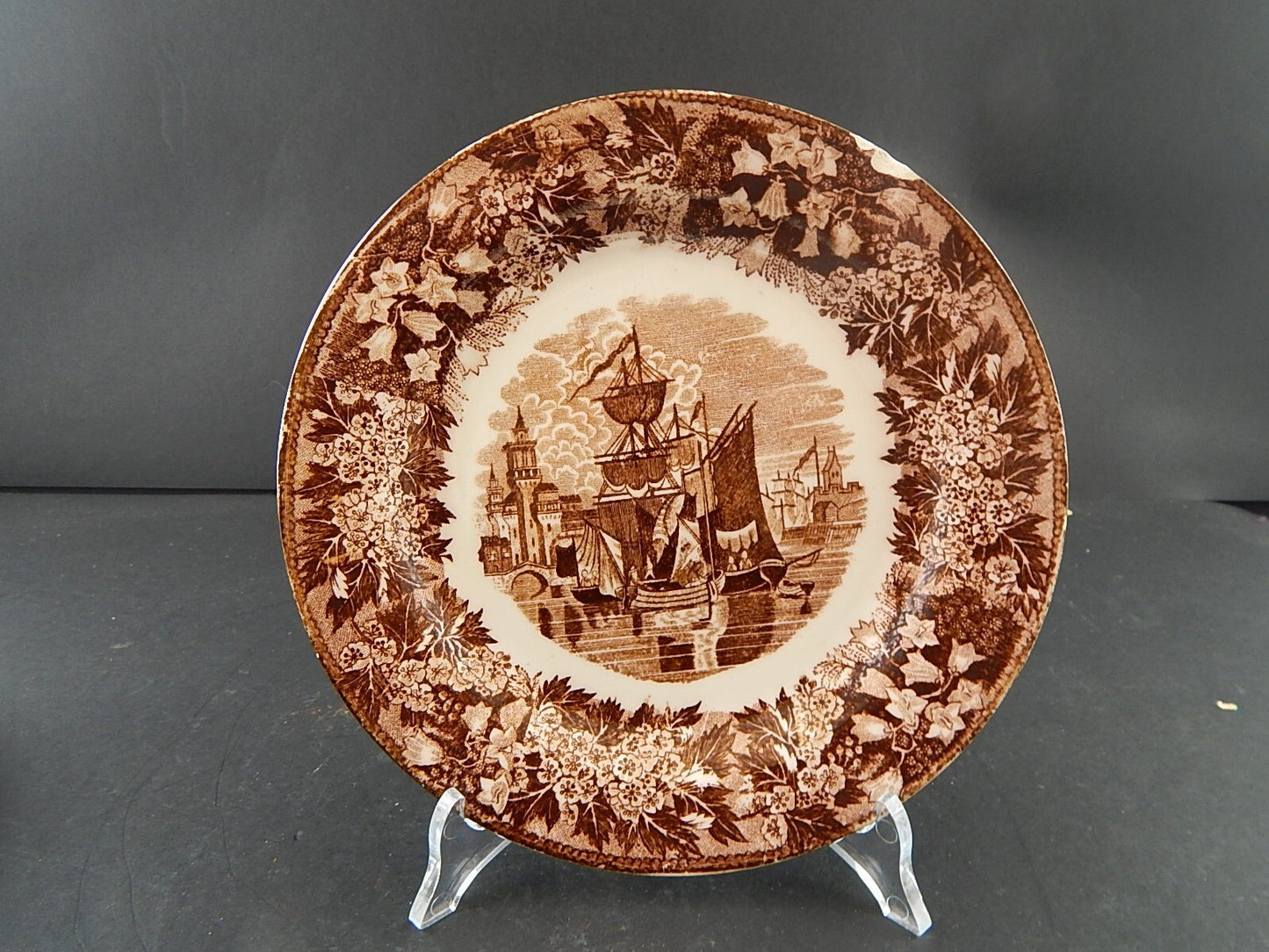 ANTICO PIATTO SEMI PORCELLANA RICHARD MILANO DECORO FERRARA META' 800 #A25