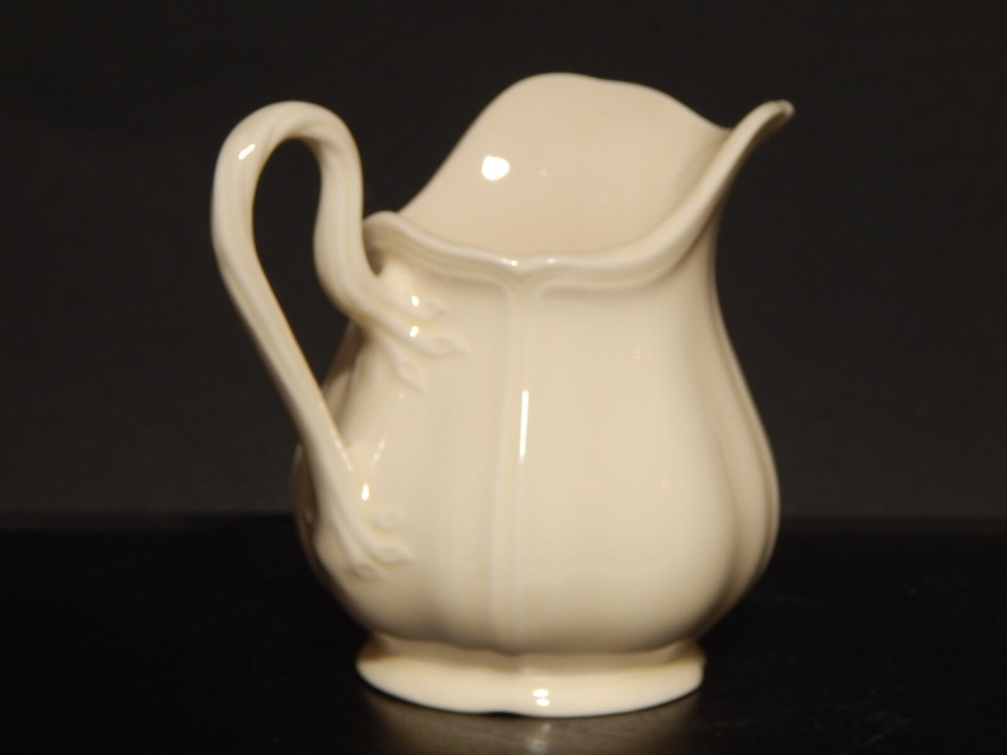 VINTAGE CERAMICA WEDGWOOD ETRURIA BARLASTON QUEENS SHAPE LATTIERA BRICCO