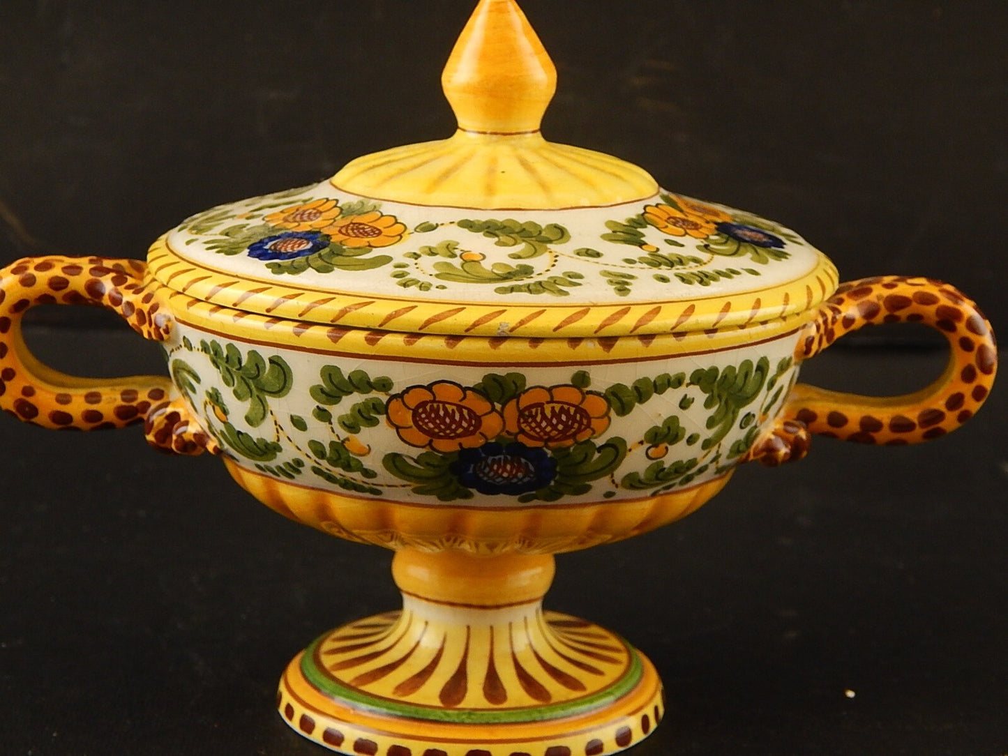 ANTICA POTICHE ZUCCHERIERA MAIOLICA CERAMICA POLICROMA FANTECHI ANSE A SERPE