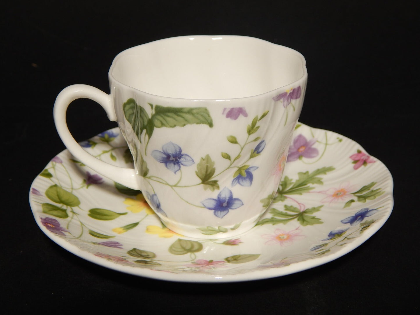 PREZIOSA PORCELLANA INGLESE TAZZA QUEEN'S FINE BONE CHINA COUNTRY MEADOWS