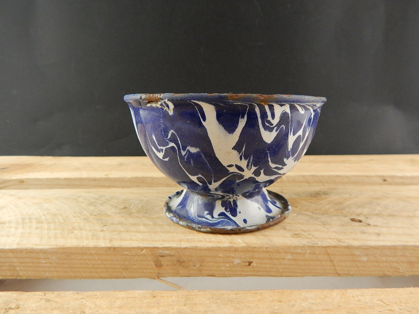 ANTICA SCODELLA CIOTOLA LATTA METALLO SMALTATA CAMOUFLAGE BLU COUNTRY CHIC