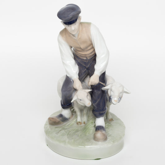 STATUINA PORCELLANA ROYAL COPENHAGEN "Pastore con Pecore" COD. 627 CM. 20x15x12