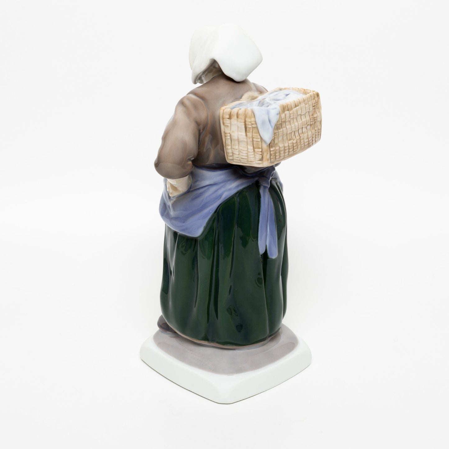 STATUINA PORCELLANA ROYAL COPENHAGEN BING&GRONDAHL "Moglie del Pescatore" 28x12