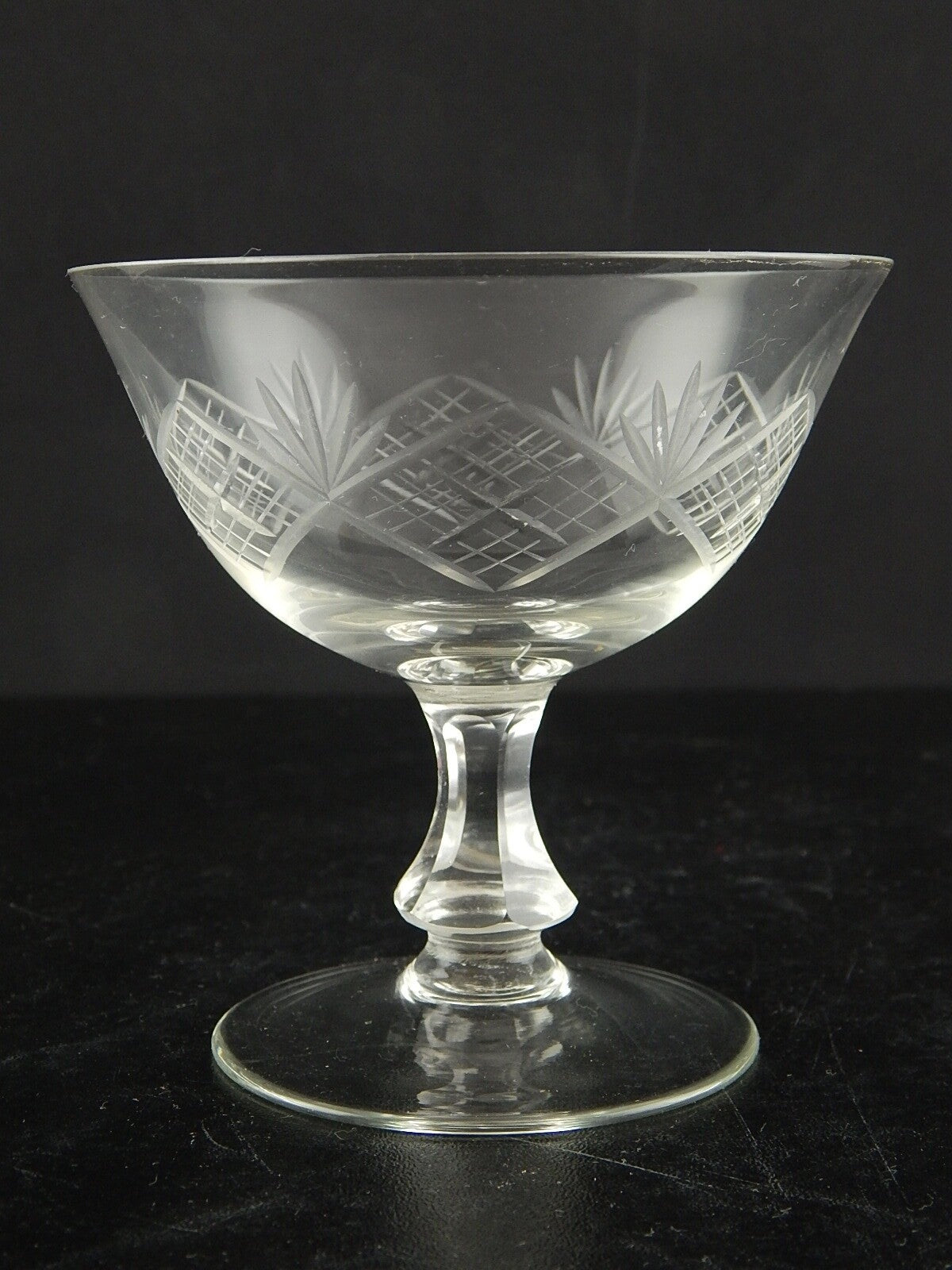 ANTICO ART DECO SET 18 BICCHIERI CALICI CRISTALLO BOEMIA INCISI MOLATI BOTTIGLIA