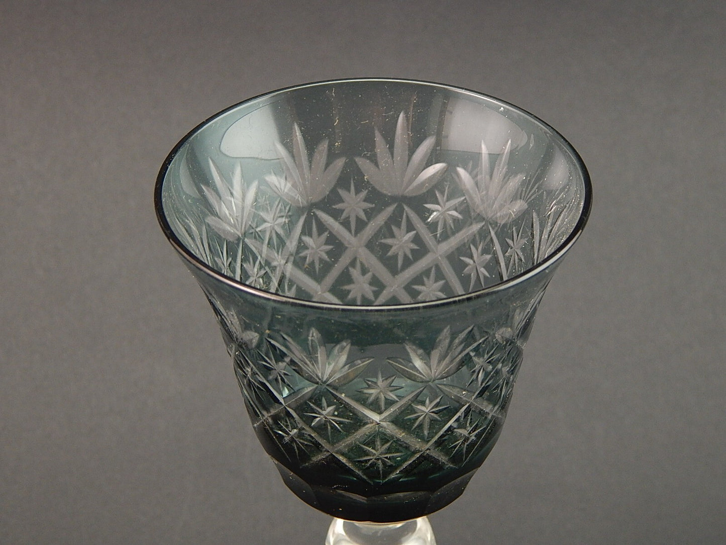 ANTICO PREZIOSO BICCHIERE CALICE CRISTALLO MOLATO BOEMIA