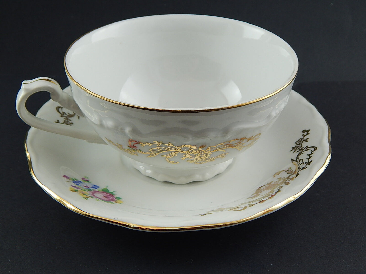 ROCAILLE ANTICA TAZZA CON PIATTO COLAZIONE PORCELLANA BIANCA DECORO ORO BOEMA