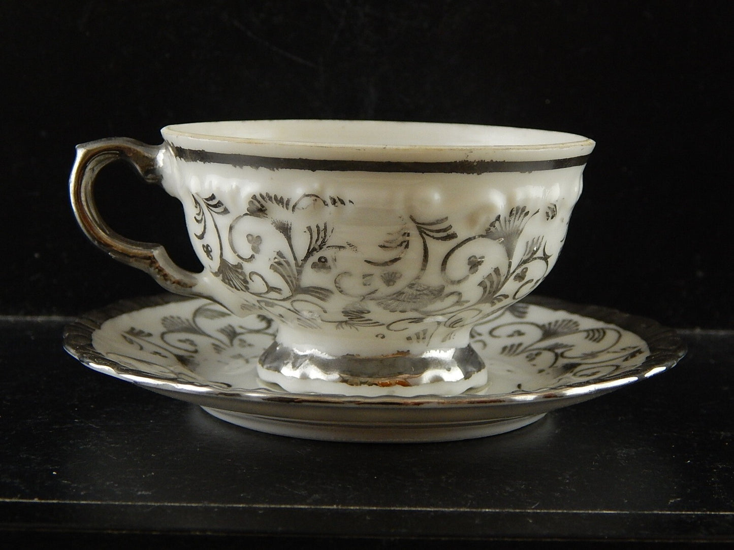 ANTICA TAZZINA CAFFÈ PORCELLANA ROCAILLE DECORO CON ARGENTO CROWN BAVARJA