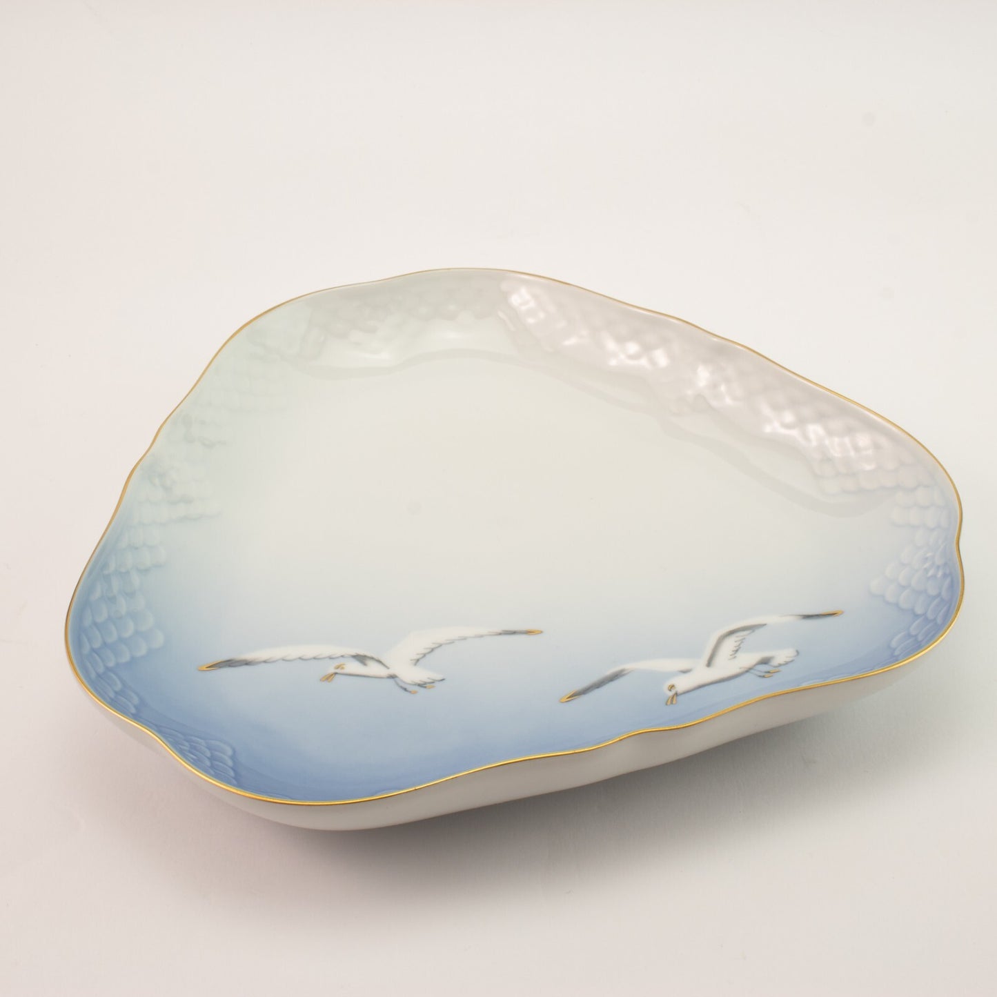 PIATTO PORTATA TRIANGOLARE PORCELLANA ORO ZECCHINO GABBIANI ROYAL COPENHAGEN 354