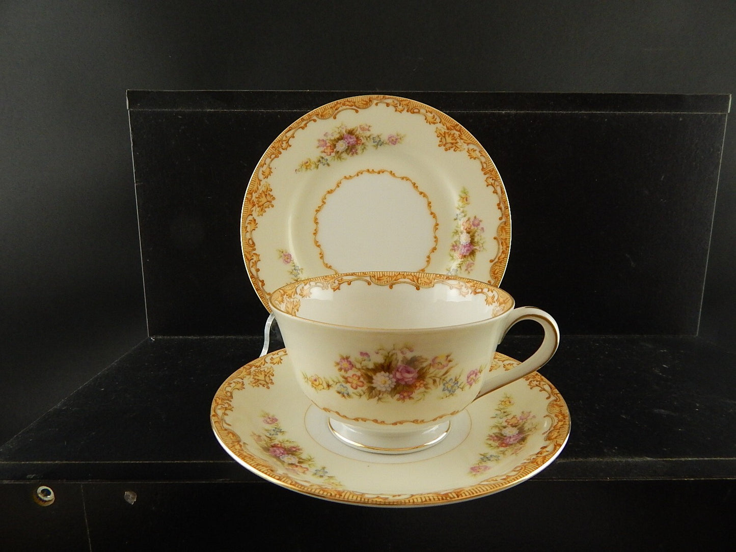 VINTAGE PREZIOSO TRIO PORCELLANA TAZZA TÈ SVOTO CHINA JAPAN