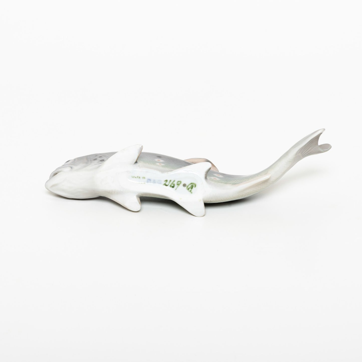 STATUINA PORCELLANA ROYAL COPENHAGEN BING&GRONDAHL "Trota" COD 2169 CM 4.5x16x5