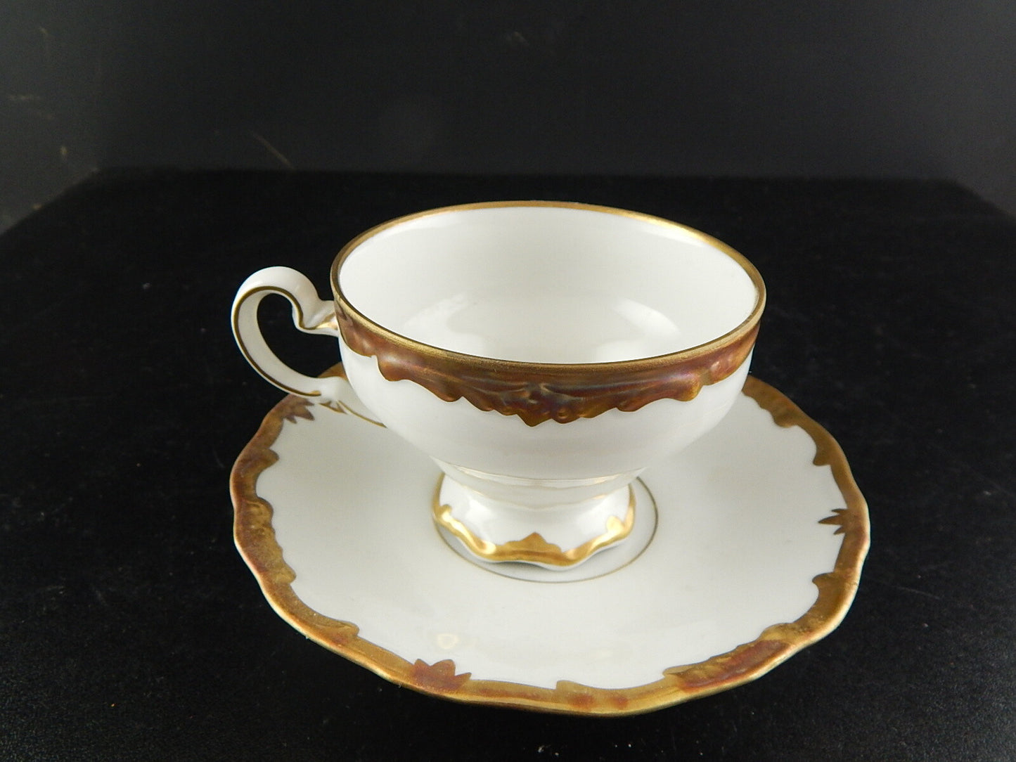 ANTICO SET TE' TAZZA PIATTO PORCELLANA AVORIO DECORO ORO WEIMAR TURINGIA 1940