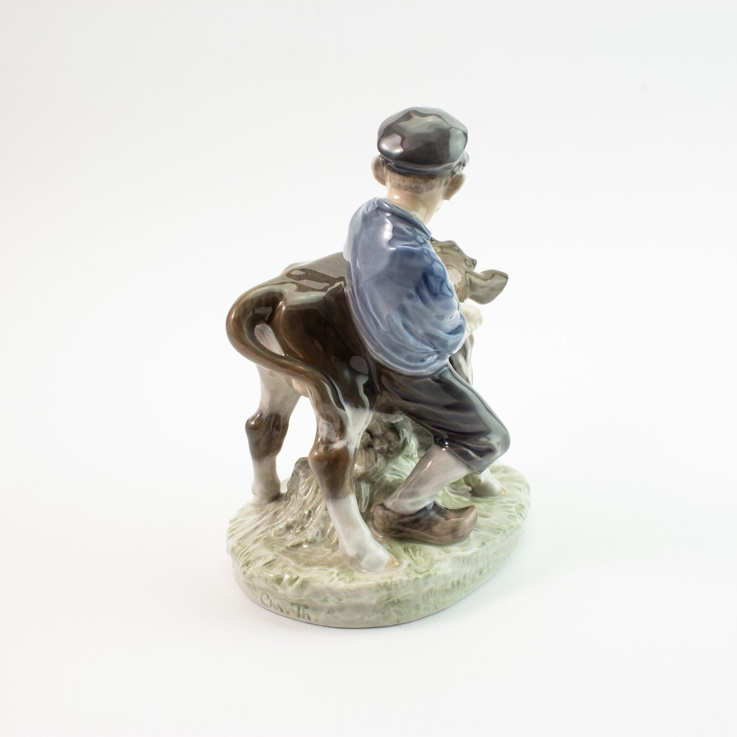 STATUINA PORCELLANA ROYAL COPENHAGEN "Ragazzo con Vitello" 772 ORIGINALE 18x17