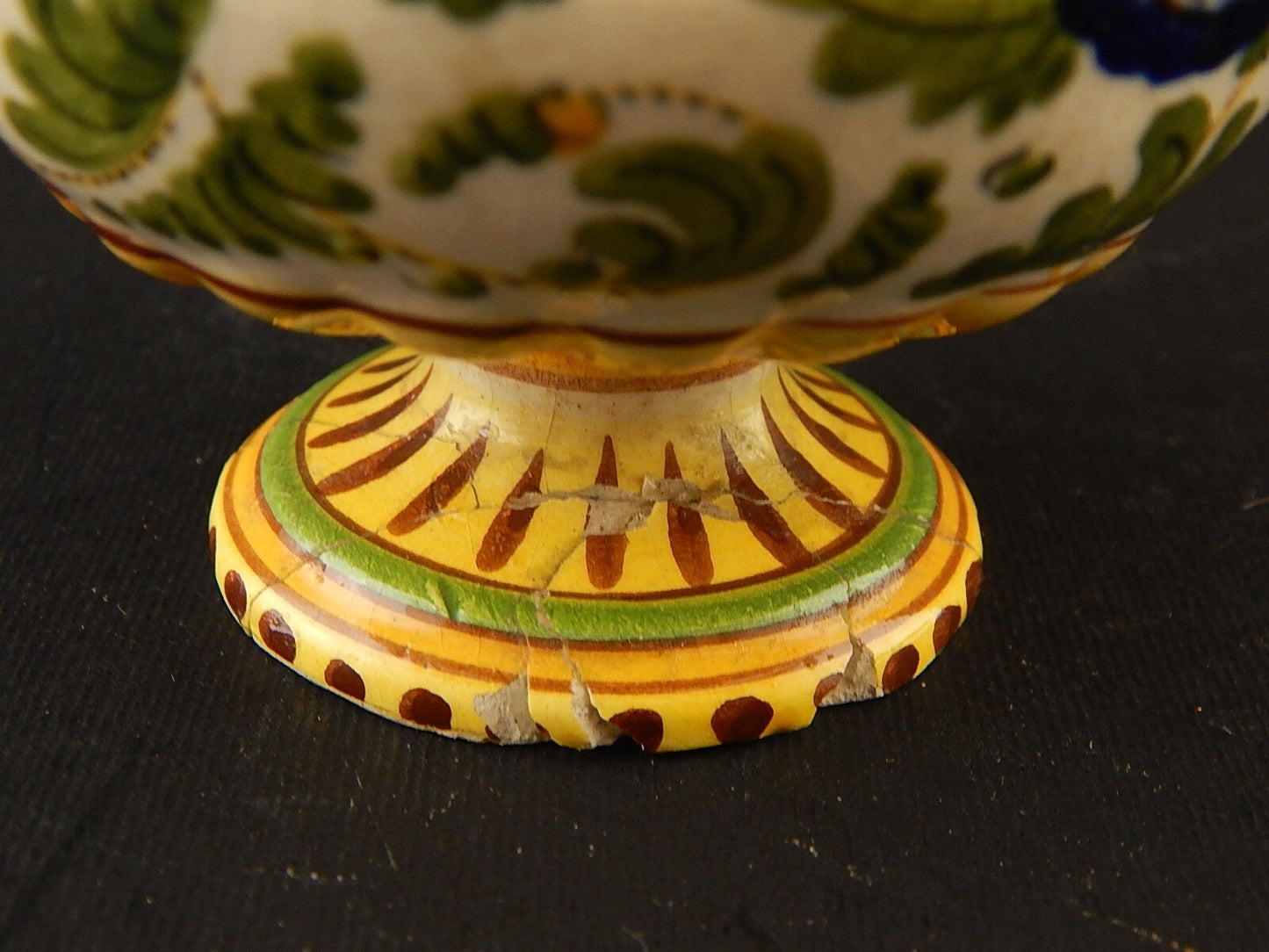 ANTICA LATTIERA BRICCO MAIOLICA CERAMICA POLICROMA FANTECHI ANSE A SERPE DIFETTI