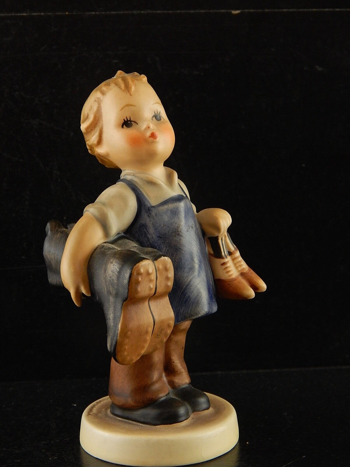 VINTAGE RARA STATUINA PORCELLANA GOEBEL HUMMEL 143/0 SCARPE BOOTS