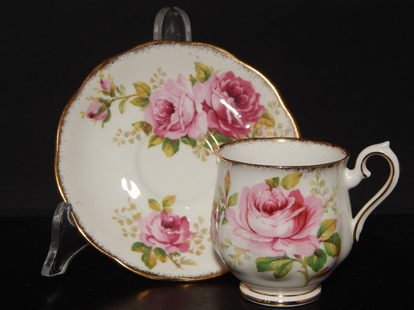 PREZIOSA PORCELLANA ROYAL ALBERT VINTAGE TAZZA DISEGNO AMERICAN BEAUTY DEMITASSE