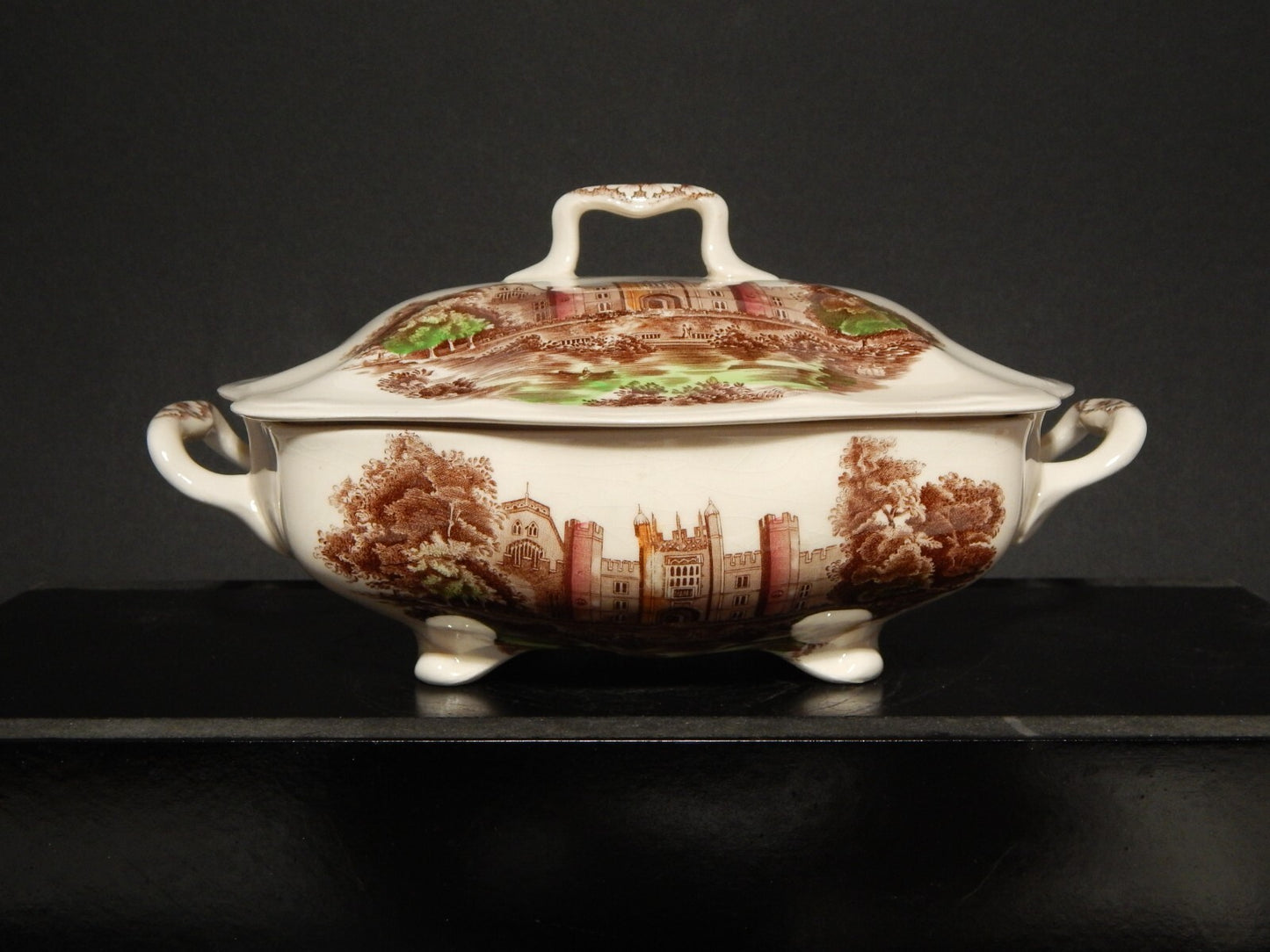 ANTICA LEGUMIERA ZUPPIERA PORCELLANA JOHNSON BROS ROYAL HOMES OF BRITAIN HAMPTON