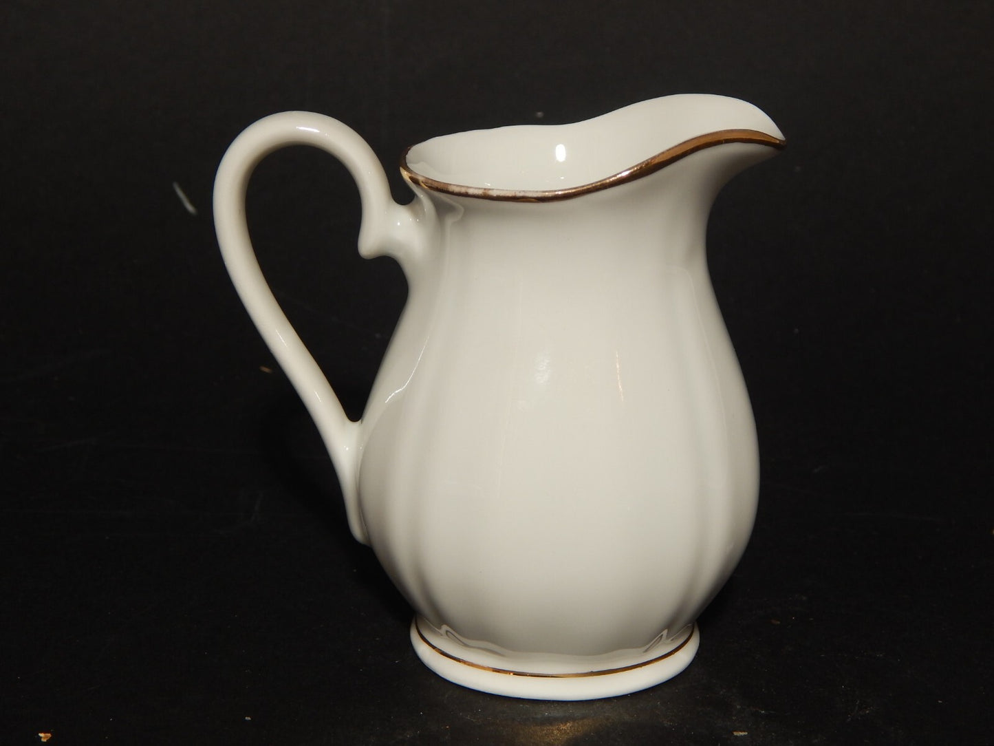 ANTICA LATTIERA BRICCO PORCELLANA BIANCA PROFILO ORO BAVARIA OSCAR SCHALLER