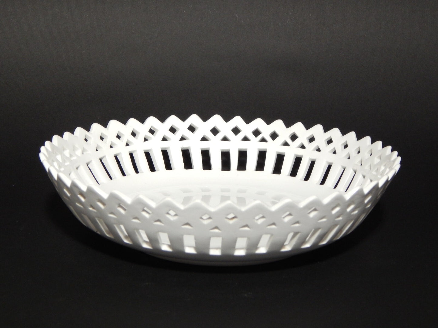 ANTICA RARA CIOTOLA TRAFORATA CERAMICA BIANCA RICHARD MILANO PRIMO 900