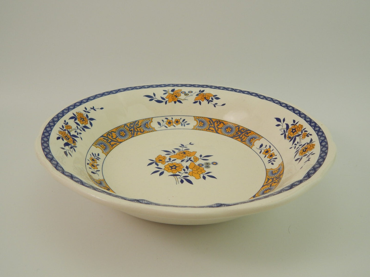 CIOTOLA INSALATIERA CERAMICA MONDOVI' VEDOVA BESIO DEL 1999 DECORO SAXON BLUE