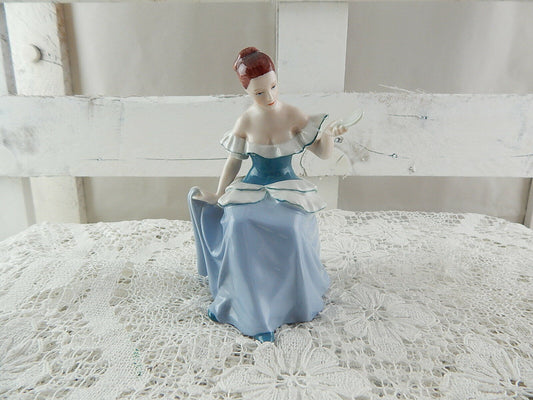 ANTICA RARA SCULTURA PORCELLANA ROYAL DUX BOHEMIA STATUINA SIGNORA CON SPECCHIO