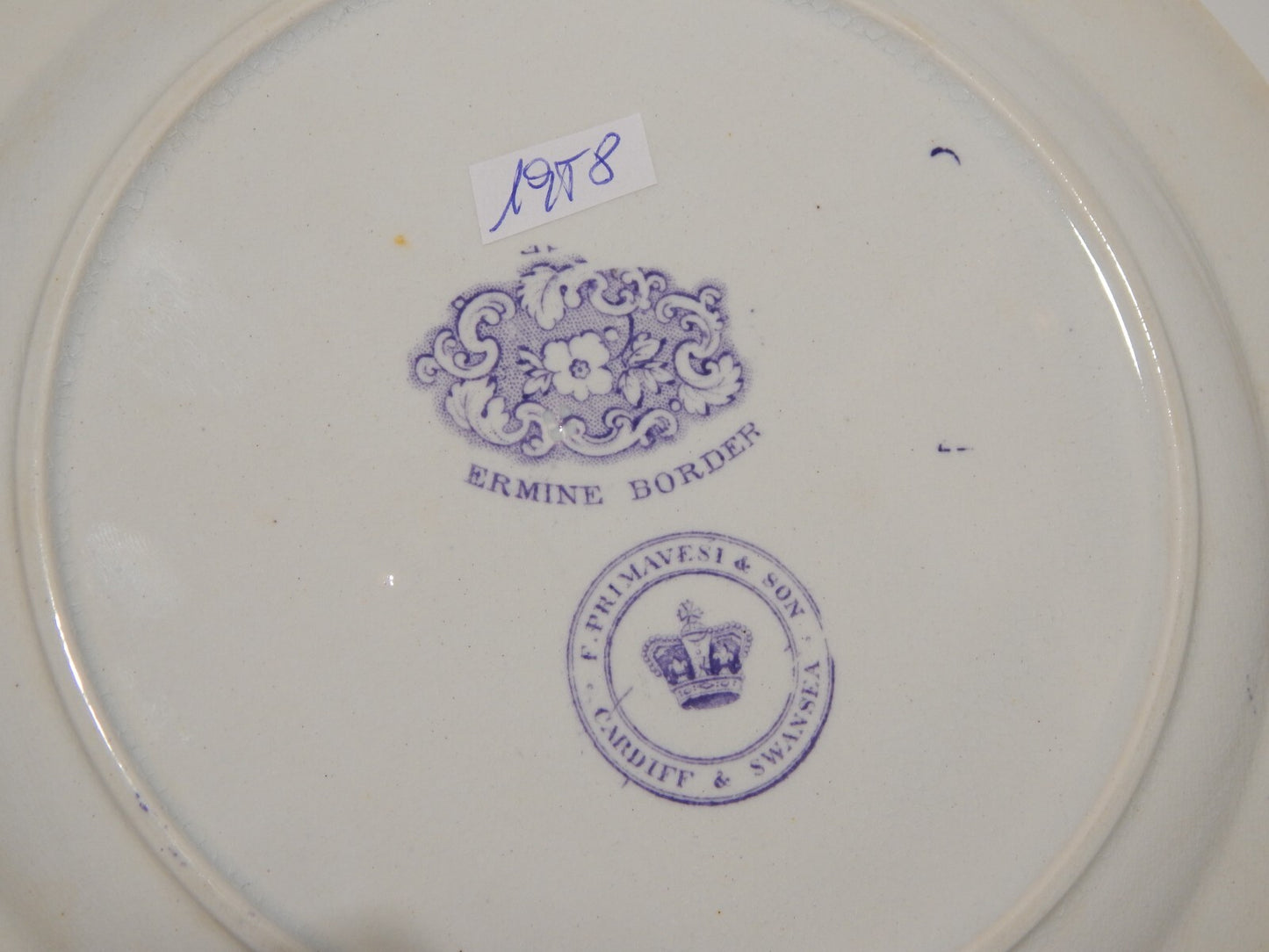 ANTICO PIATTO CERAMICA STAFFORDSHIRE PRIMAVESI DEL 1860 ERMINE BORDER VIOLA ##