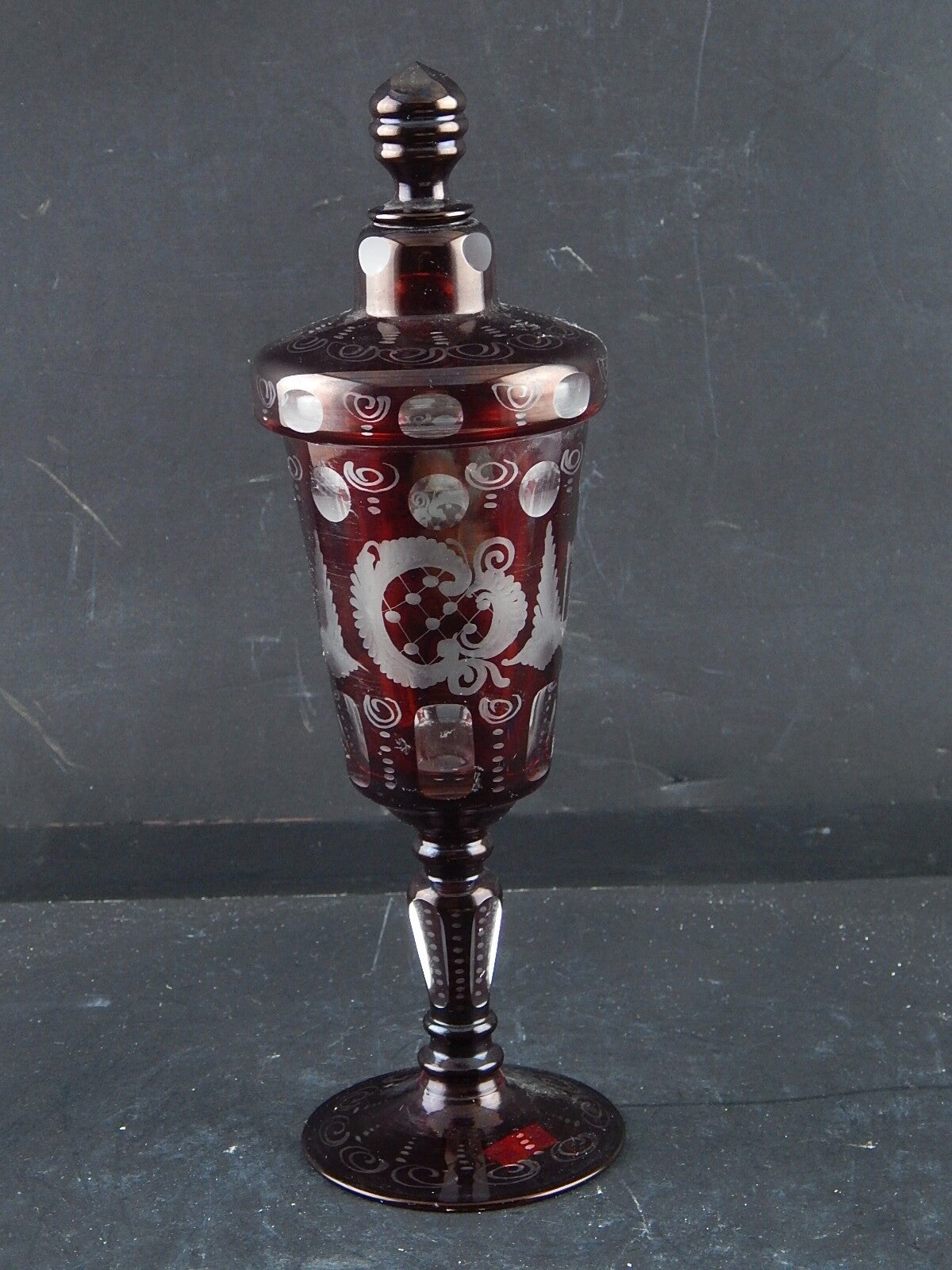 ANTICA PREZIOSA URNA VASO CRISTALLO DI BOEMIA RUBINO INCISO BIEDERMEIER