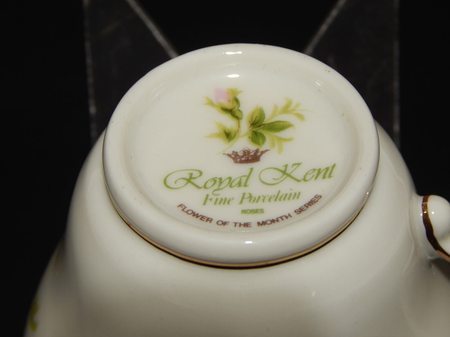 PREZIOSA PORCELLANA INGLESE ROYAL KENT TAZZA VINTAGE JUNE FLOWER OF THE MONTH