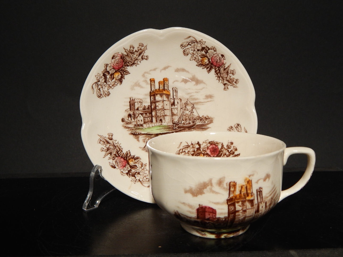 ANTICA TAZZA TE' PORCELLANA JOHNSON BROS ROYAL HOMES OF BRITAIN CAERNARVON #