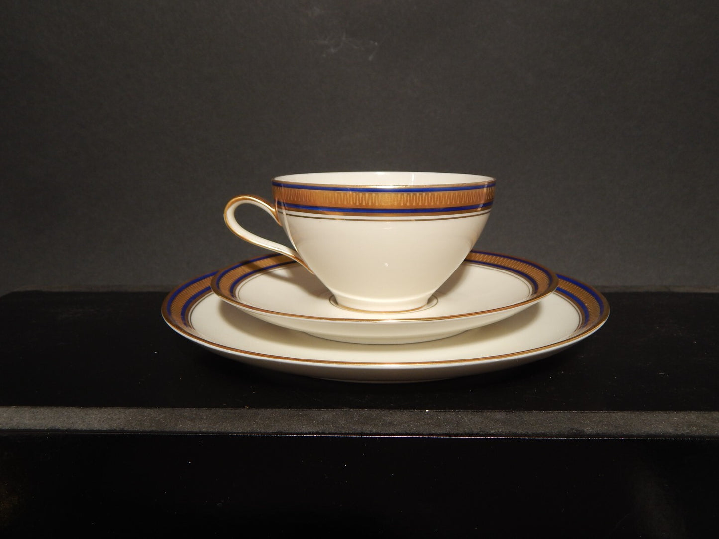 ANTICO STILE IMPERO PREZIOSO TRIO TAZZA TE' PORCELLANA ESCHENBACH BAVARIA